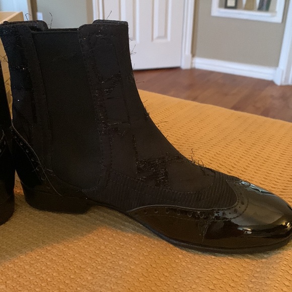 Authentic Chanel Tweed Booties. Short boots Black. Size 37.5. - Picture 5 of 13